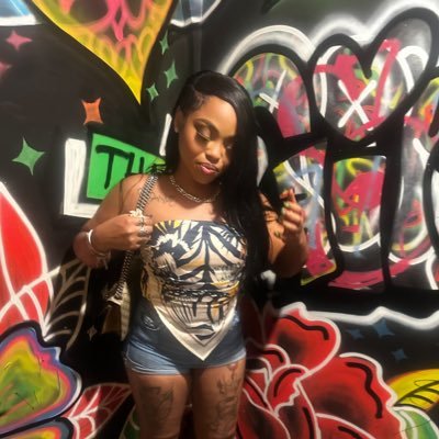 therealramanda's profile picture. 