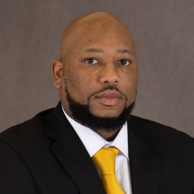 CoachMalc4's profile picture. Assistant Coach Kentucky State 🐎🏀 | Former Assistant Coach for Edward Waters University| Former Guard for Kentucky State University| 🎓MBA