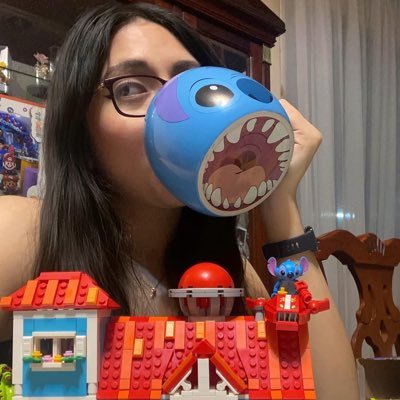 AnnWasauski's profile picture. Videojuegos y psicología ψ 🎮 | Ubisoft creator 😸 | Streamer después del trabajo 👾 | 🌸💖
