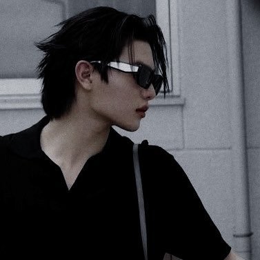 ewspiravit's profile picture. ᅟ ᅟ ᅟ ᅟ ᅟ ⠀⠀⠀ลมหายใจสุดท้าย. 📸