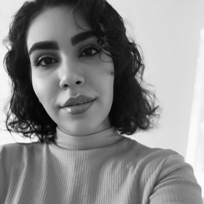 ZSHiin7's profile picture. می‌پنداشت که از دیگری می‌رمد.نمی‌دانست از خود می‌رمد.فیه ما فیه.مولانا.