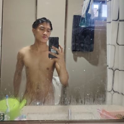 Redheart_05's profile picture. Looking for Duo