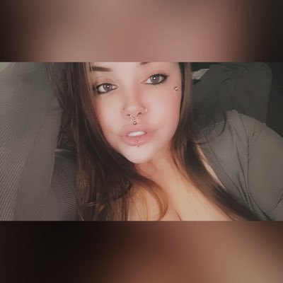 SammiiDeanXo's profile picture. 𓆩♡𓆪 18+ only | your fav e girl w/ great tits & correct opinions ⟡ professional slut ⟡ switch | $10 dm fee unless buying | see more of me⁀➷