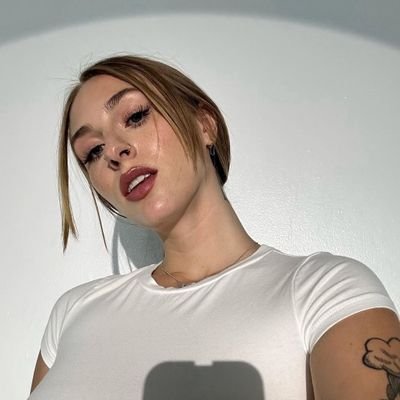 HolmanKayl199's profile picture. 