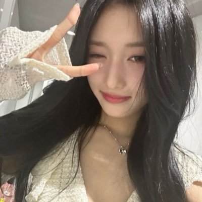 tttaeeeerr's profile picture. 섹트아님트친임