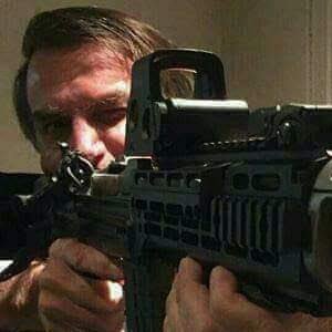 mateusholandes's profile picture. Veterano de guerra do Twitter, Entusiasta de política nacional. 15/06