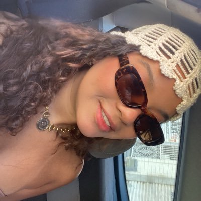 brunvss's profile picture. só sofrência, safadeza e surto.