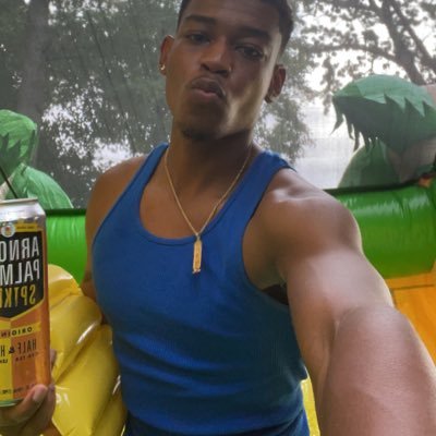 Notthe7_'s profile picture. Revenge & it’s around 6, Bitch.