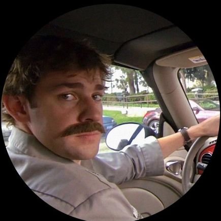 midnightje's profile picture. i'm a hater.