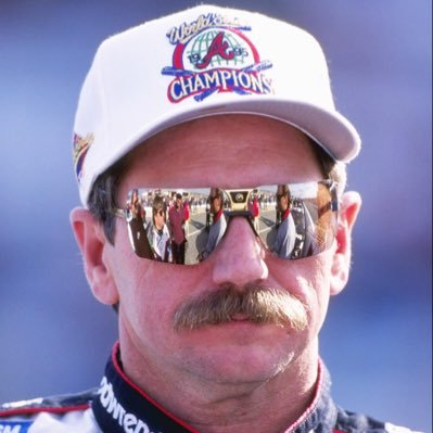 willoughby_21's profile picture. Do it for Dale  #DirtyBirds #GoJackets🐝 #BravesCountry