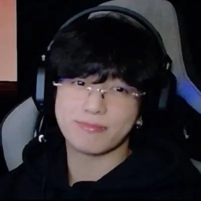 _0613cartz's profile picture. this girl loves jungkook