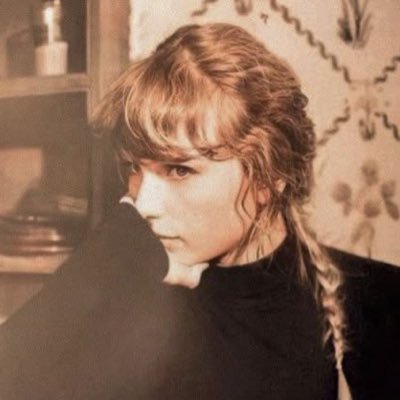 tisiscecitrying's profile picture. swiftie since 2014’ / no1 this is me trying & evermore album stan! 🤍