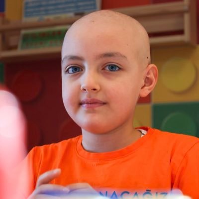 ustunezer's profile picture. Sade bir insan,Lösemili Çocukların Şirin Babası, Doğa,Atatürk ve Türkiye Sevdalısı.#Pediatrik Hematolog #Onkolog #Lösev Kurucu Başkanı Kişisel görüşlerimdir