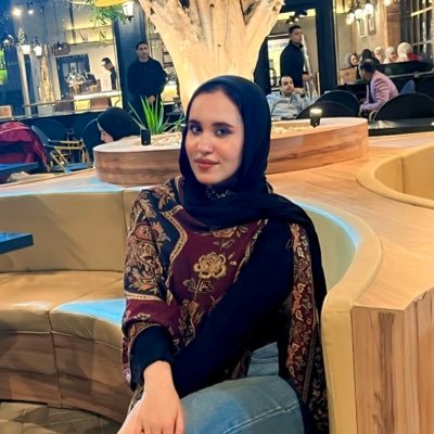 just__gir's profile picture. 