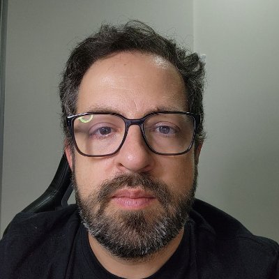 mauricam's profile picture. nerd computeiro e coxa-branca. Interesse em: games, cinema, sci-fi, rock, viagem, cerveja, futebol, tecnologia, gadgets...