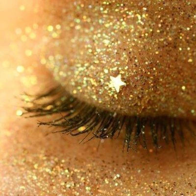 00002_02's profile picture. أبادلك صِمت الشفايا والاشْواق 
وأنا عليك من الوُله شاب راسي