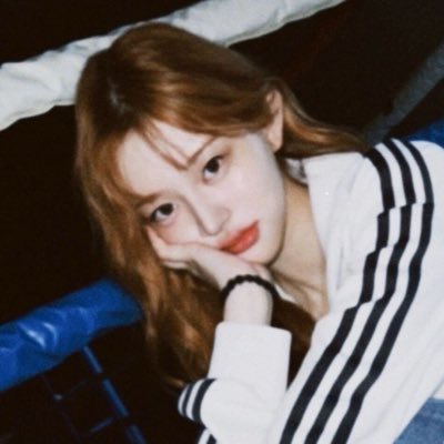 dhsjueus's profile picture. 