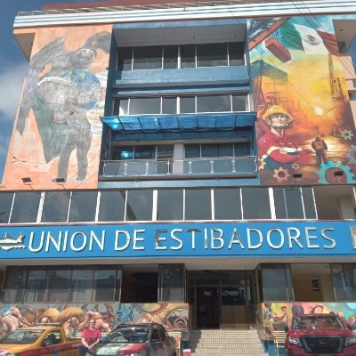 abidiazdeleon's profile picture. Enseña con amor el derecho internacional, marítimo y portuario, integrante del Coro Facultad de Derecho UNAM.   Justicia social y  educación pública para tod@s!