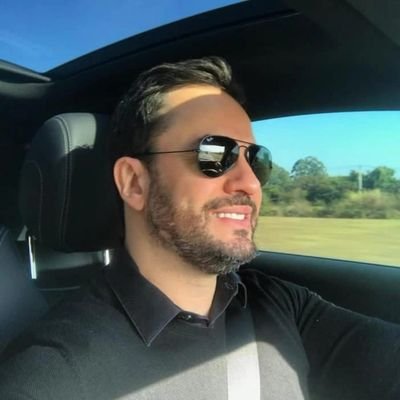 zeynel736's profile picture. 