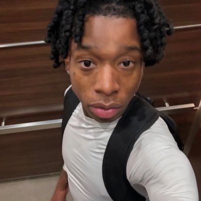 papanotjohnss's profile picture. 