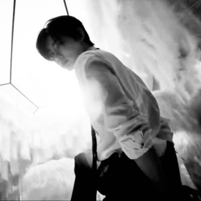 sunghoonvarsx's profile picture. 