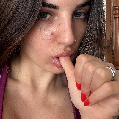 CozyLilPhie's profile picture. Tight leggings
Free mind. Come see what's happening  👀

Come check out my page ⬇️