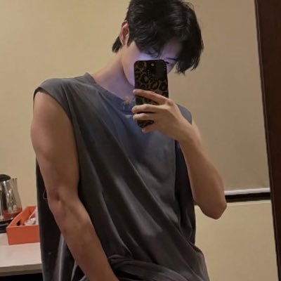 nomadDXB23's profile picture. ⊹♡ ૮ • ﻌ - ა ⟢ H7N Fan Account - 🌟KYLER 🌟📍🇦🇪🧌