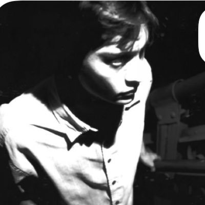 2boSultan's profile picture. شاعر