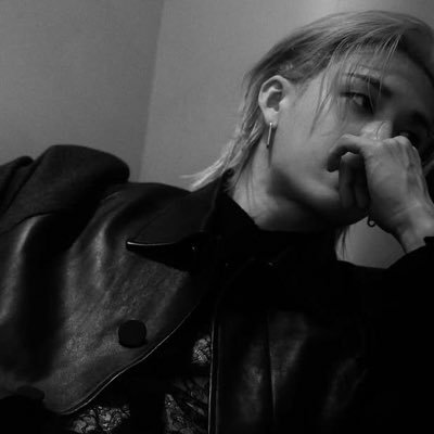 3rach4ss's profile picture. she/her | NSFW minors dni | saw skz 7/26 | mostly fine. coping via omegaverse | 3rach4ss on ao3 🔪