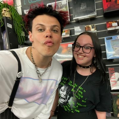 lovelockedjaws_'s profile picture. nineteen | all hail nex gen ⁺‧₊˚ ཐི⋆♱⋆ཋྀ ˚₊‧⁺