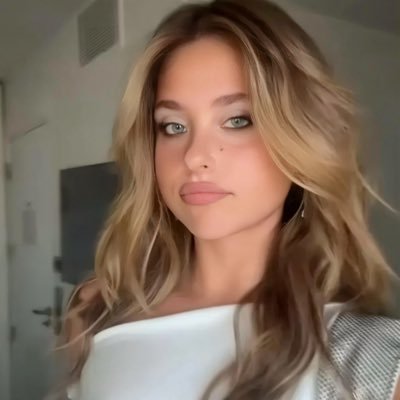 ariieesss_'s profile picture. ∘₊✧ nicole wallace ⋆ mfl ⋆ tsitp ⋆ ashamatt ⋆ maxtonhall ⋆ bellyconrad ⋆ guynan ⋆ tna ⋆ tj ⋆ isfad ⋆ tbd ✧₊∘