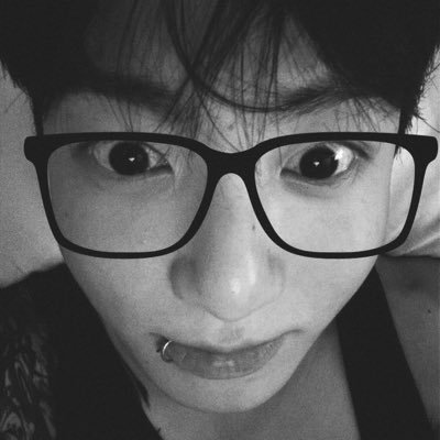 Florystef's profile picture. 방탄소년단은 나의 구원 ミ★ i only have eyes for 𝐣𝐮𝐧𝐠𝐤𝐨𝐨𝐤🐰🌟💗𝐚𝐫𝐦𝐲 💗𝐛𝐭𝐬