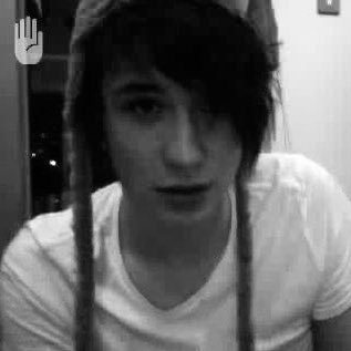 phlonded's profile picture. insane about everything