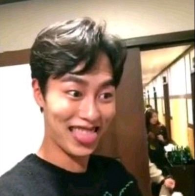 sm8rd's profile picture. one