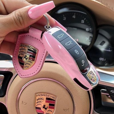 Alicewenlite's profile picture. I am an Argentinian who supports Trump.

|| I have lived in the United States for 25 years.

|| My hobbies include playing golf, working out, yoga, reading, and