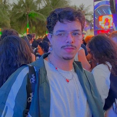 giiru__'s profile picture. Umas artes e uns biscoitos 🖌️🍪