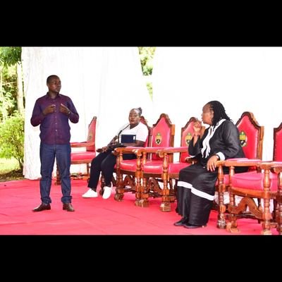 ian_amimo's profile picture. Arsenal fan number 1 ❤️❤️ 
Engineer, calligrapher and interior design

Incoming Senator Kisumu 2032