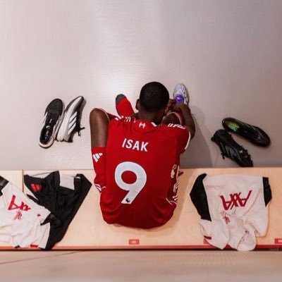 27Bjaz9u's profile picture. Born red ! die red ❤️live red