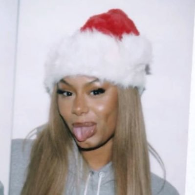 adoreFLO's profile picture. New FLO era loading…⏳