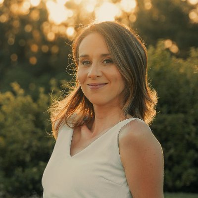 IntroiniDebora's profile picture. Co-Founder SARAH SOFTWARE DE GESTION
Partner https://t.co/CidDccAE5J
