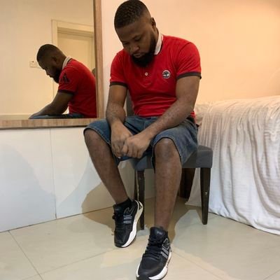 BigwigD's profile picture. Omo Eko 🧔🏻 
Educated street boy 
Professional portrait Fashion,wedding,photographer and Event planner. 
Chelsea 💙
I follow 😊you follow or I unfollow 🤷