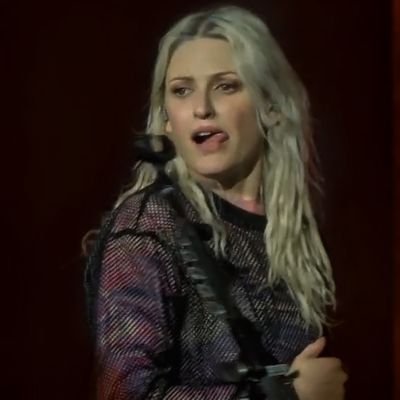 fatamoangana's profile picture. 