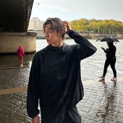 yuuwnzznn's profile picture. ㅤㅤㅤ──
𝖥𝗈𝗋 𝖺𝗅𝗅 𝗍𝗁𝖾 𝗀𝗁𝗈𝗌𝗍𝗌 𝗍𝗁𝖺𝗍 𝖺𝗋𝖾 𝗇𝖾𝗏𝖾𝗋 𝗀𝗈𝗇𝗇𝖺.