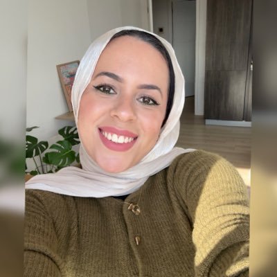 AnanAlaa's profile picture. I am the hero of the story ..