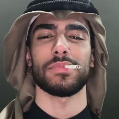 R_Hrb_09's profile picture. 