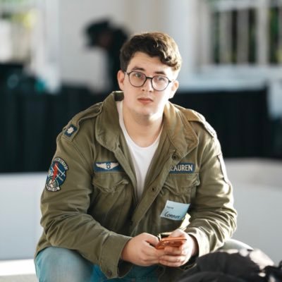 connorjewiss's profile picture. Building 🤫| @PhavourLtd, investing @Timeless VC | Ex: marketing @calorik_ai, decks @TheDeckCo, content @ChapterOne & @producthunt | Words @StuffTV @iMore @CNET