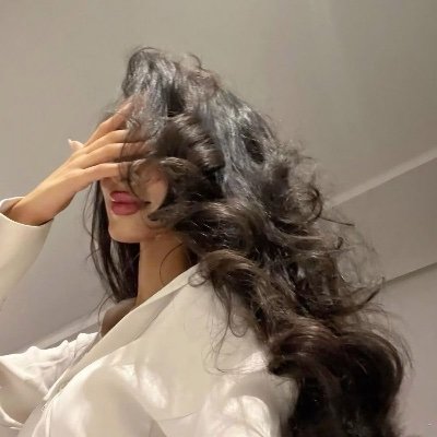 nii0iin_'s profile picture. شغفٌ بشيء غائِب ، @Alhilal_FC