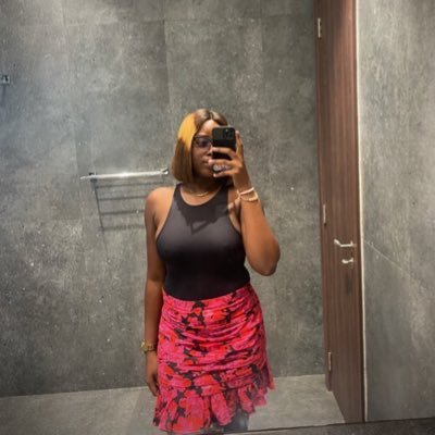 __GirlChild's profile picture. Unpopular loner🥲 ADHD fighter 🤌🏾🧘🏾‍♀️ Scary ray of fucking sunshine 💀