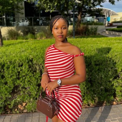 Sisana__G's profile picture. Zwide omkhulu.