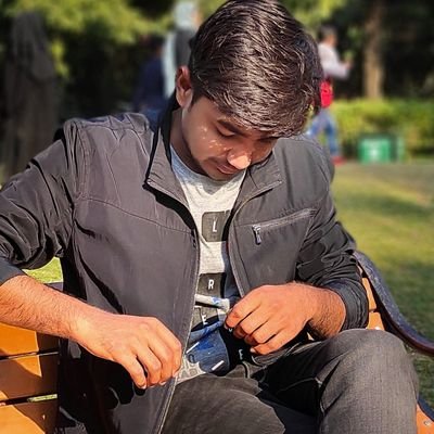 _saurabh123's profile picture. INDIA 🇮🇳 भारत 🇮🇳हिंदुस्तान 🇮🇳

.....0.1% भी अगर गुंजाइश है। कि परिणाम हक़ में आ सकता है तो मैं ये कहूंगा कि तुम्हें कोशिश करनी चाहिए !!